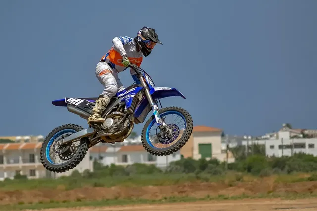 RACER BLANC - 8 x 17 - 5 x 150 - Dep 40