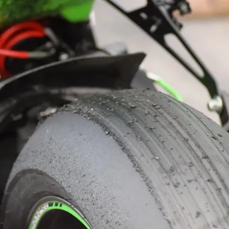 Kit réparation pneu tubeless